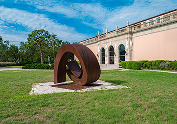 Photo of a sculpture. Links to Donor Stories